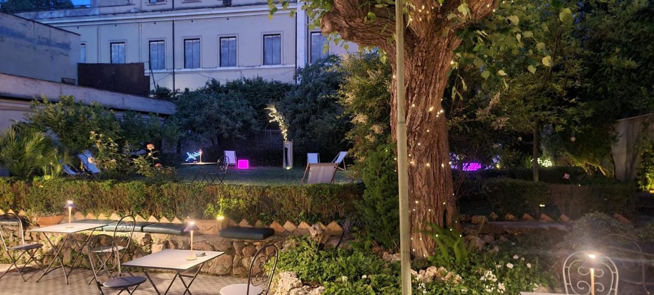 Riari Garden Bed & Breakfast Rome